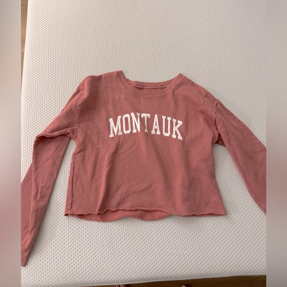 “Montauk” Crewneck cropped sweater